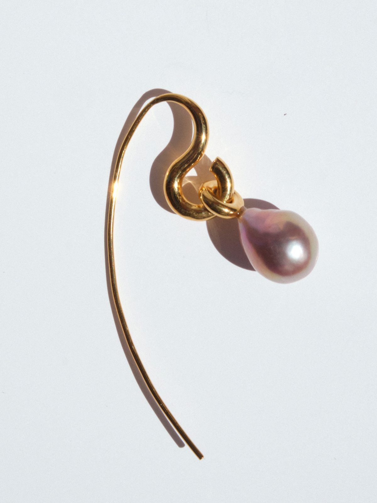 Charlotte Chesnais dévoile une collection de bijoux autour de la perle