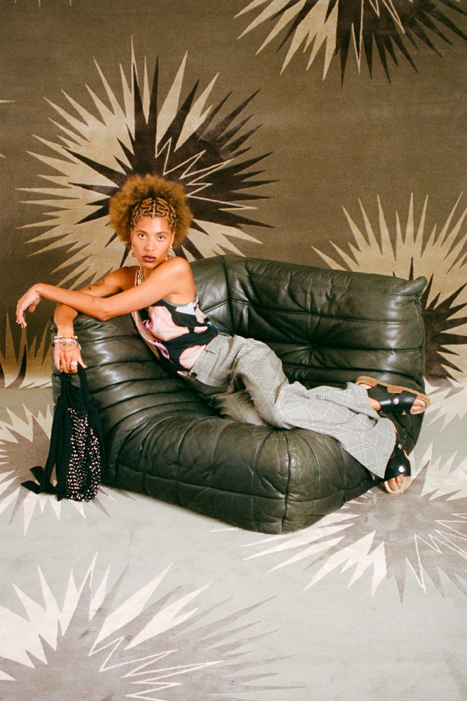 Vivienne Westwood mise sur le punk casual pour sa collection printemps-été 2021