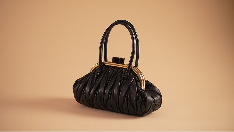 Miu Belle, le nouveau sac glamour et vintage de Miu Miu