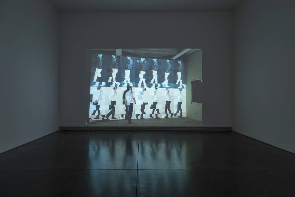 Bruce Nauman, “Walks In Walks Out” (2015). Pinault Collection and Philadelphia Museum of Art. © Bruce Nauman / Artists Rights Society (ARS), New York
