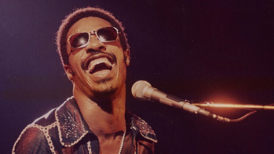 Stevie Wonder surprend tout le monde après 15 ans d’absence