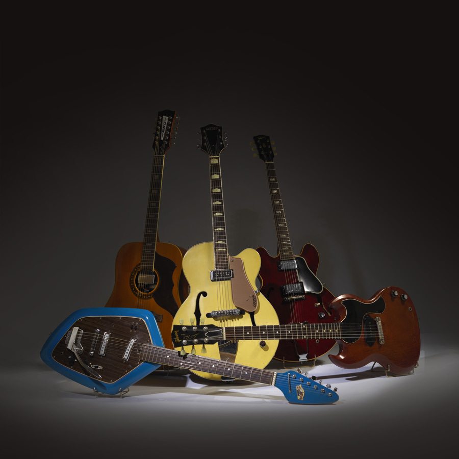 Collection de guitares ayant appartenu à Christophe