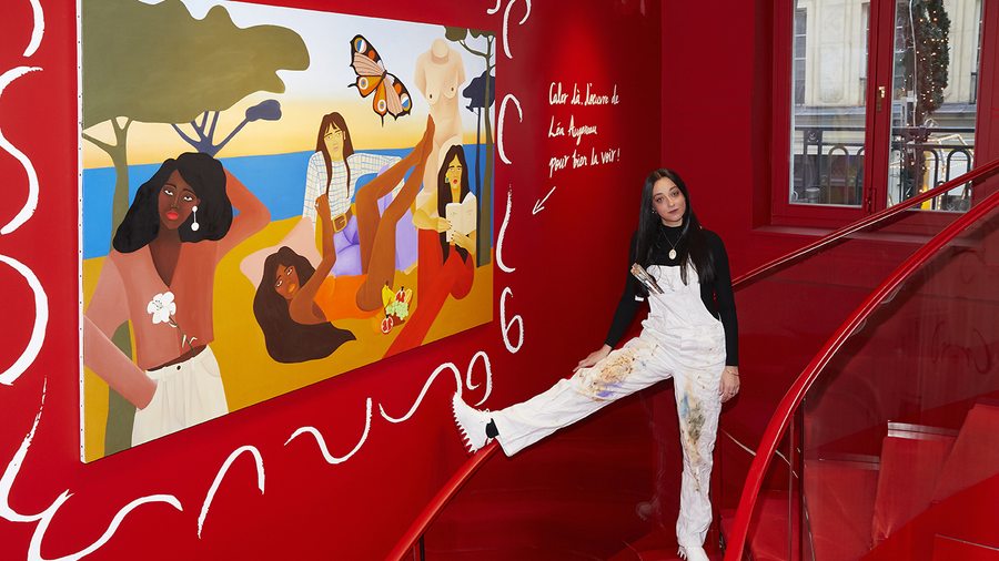 Quelle peintre Christian Louboutin a-t-il invitée à décorer sa boutique parisienne ?