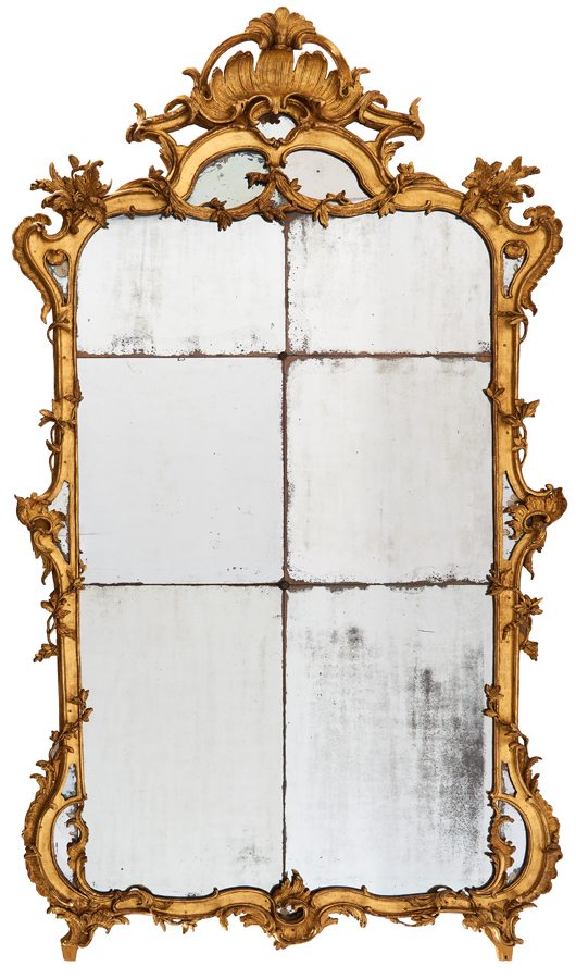 Miroir d’époque Louis XV Est: 6 000-8 000 €