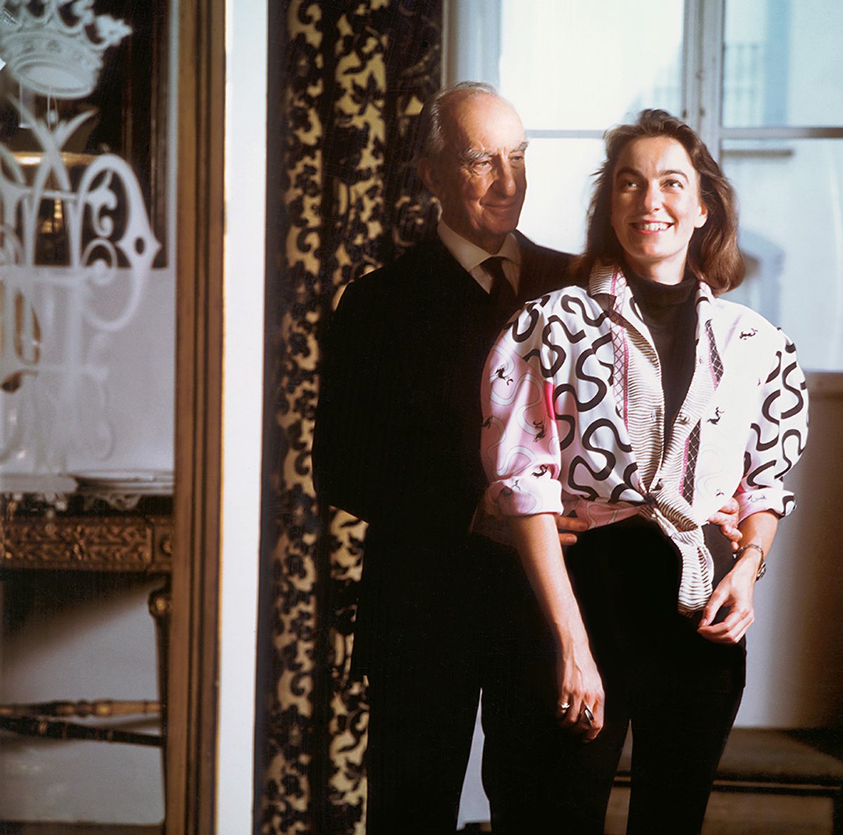 Marquis Emilio Pucci and Laudomia in Palazzo Pucci, Florence, 1986. Photo © Emilio Pucci Archive, Florence.