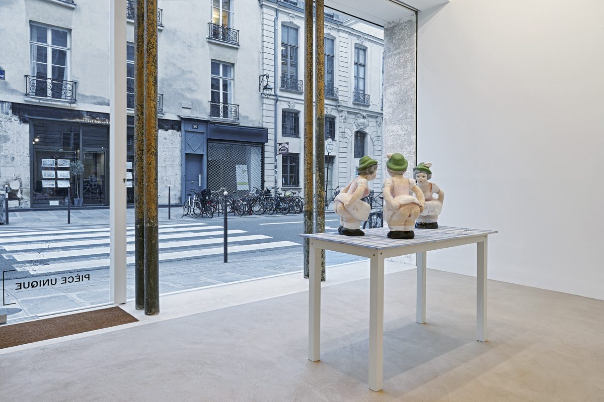 Une vitrine, une seule œuvre d'art : la galerie Massimo De Carlo inaugure son premier espace à Paris