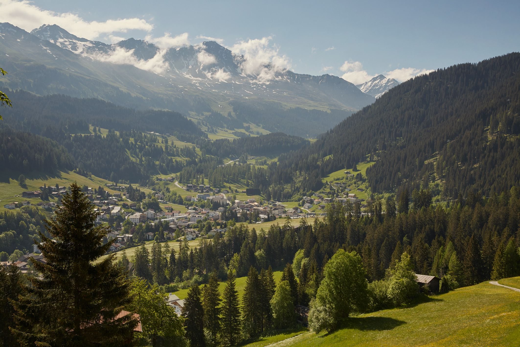 L'hôtel Pradaschier: un refuge idyllique en Suisse