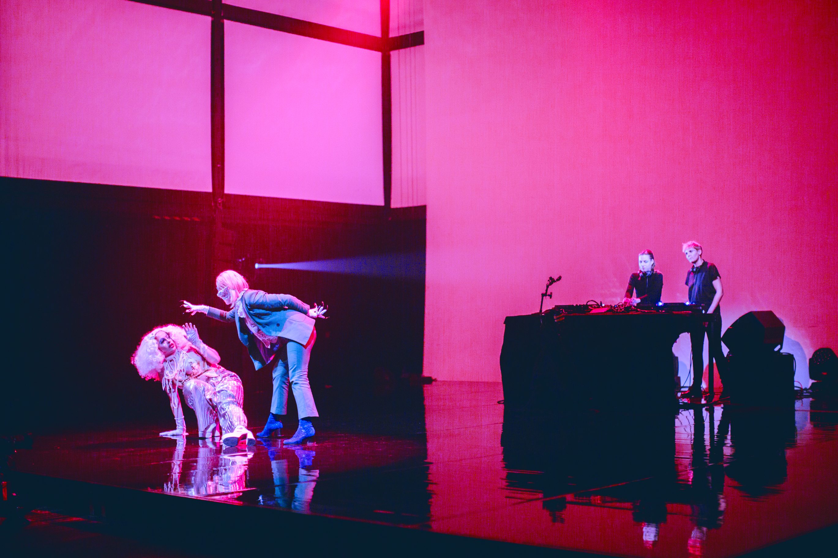 Rag, Anais Leszcynska, Morphine Blaze et Saint Eugène sur la scène de la Gaîté Lyrique pour "Culture Club" © Marie Rouge 