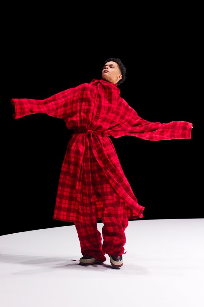 Kenzo invite à la danse dans sa collection automne-hiver 2021-2022