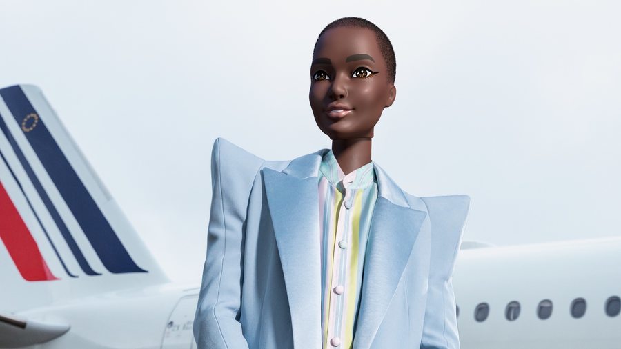 Quel créateur français invite Barbie dans sa campagne ?