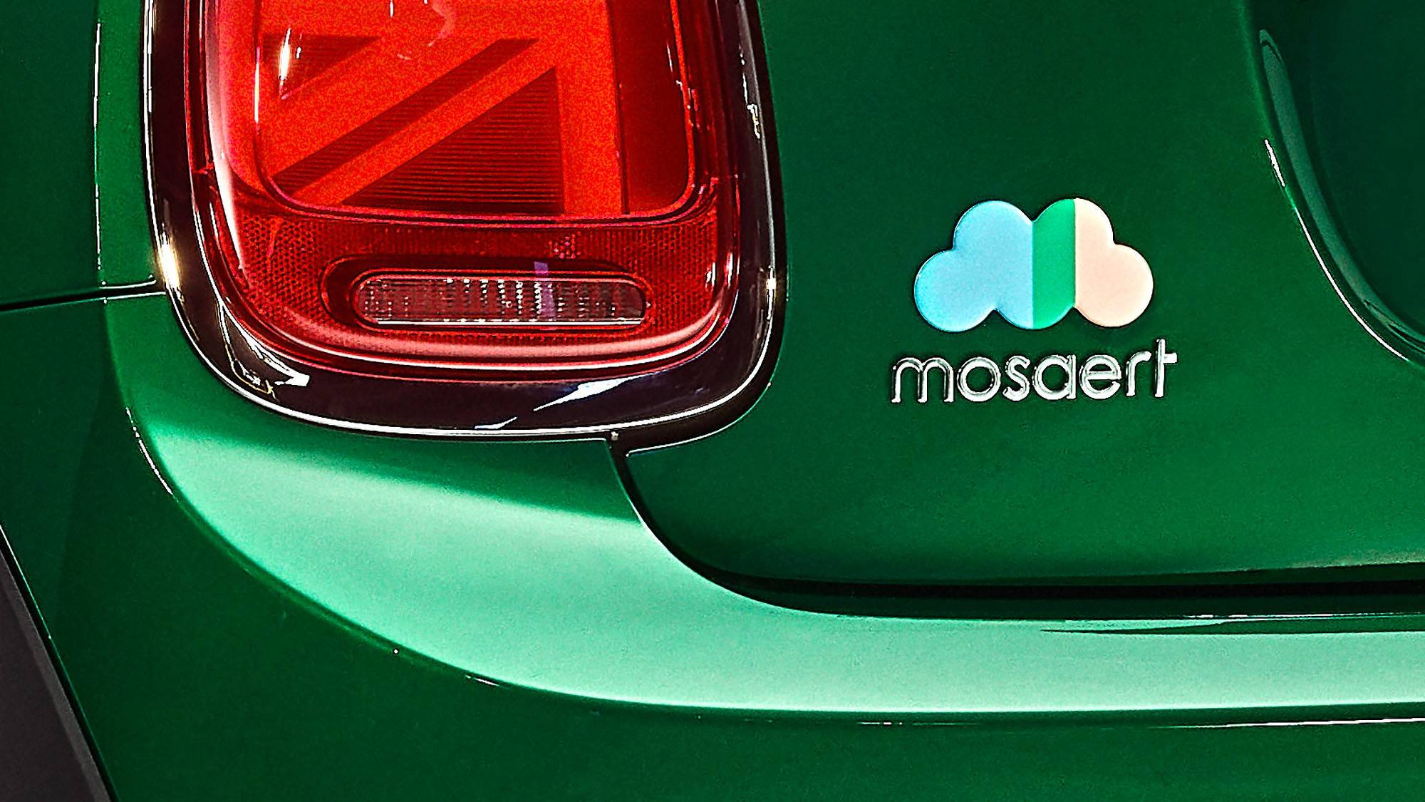 Mosaert x Mini : l'improbable projet du label de Stromae 