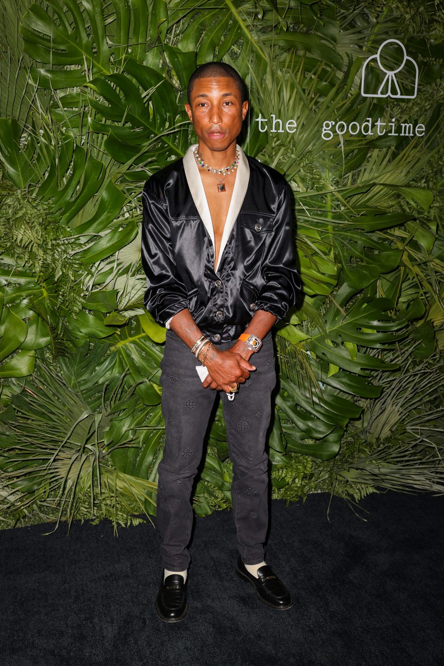 Pharrell Williams en Chanel à l'inauguration de l'hôtel The Goodtime à Miami