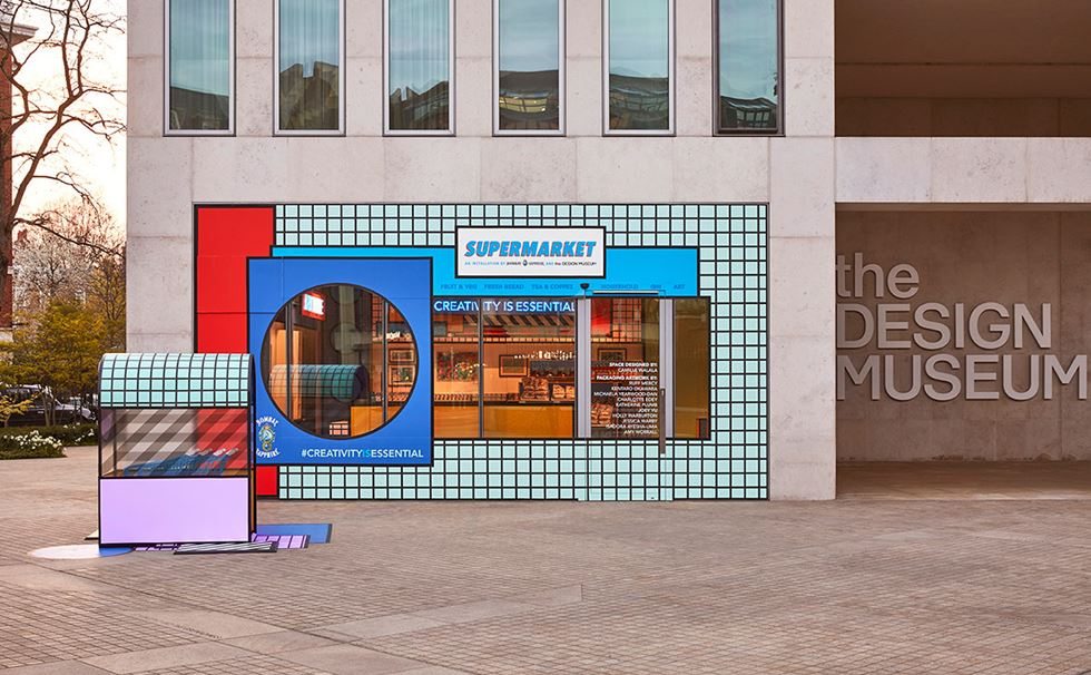 Un musée de Londres se transforme en supermarché pop et insolite