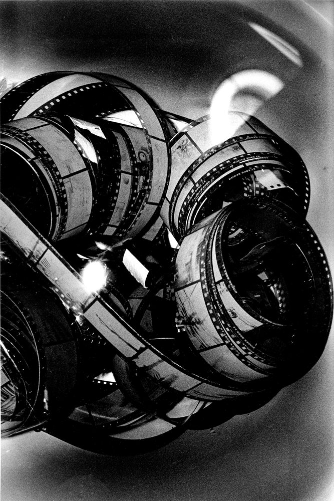 Daido Moriyama, “ Untitled ”, de la série “ Imitation ”, 1995 Tirage gélatino-argentique © Daido Moriyama Photo Foundation. Courtesy of Akio Nagasawa Gallery