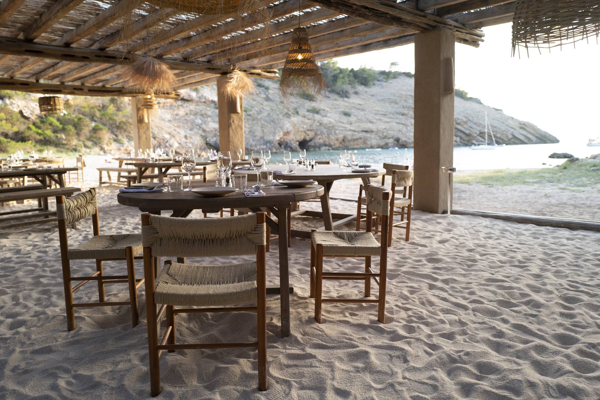 Le Silencio ouvre sa beach house à Ibiza, pilotée par Jean Imbert