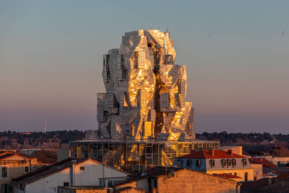 Tour Luma imaginée par Frank Gehry, janvier 2021 Luma Arles, Parc des Ateliers, Arles (France)