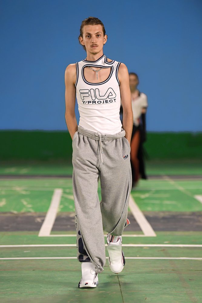 Y/Project collabore avec le label iconique de sportswear Fila dans sa nouvelle collection