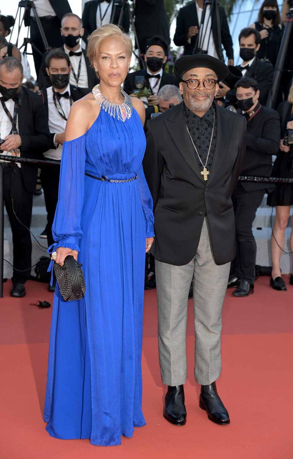 Spike Lee et Tonya Lewis Lee en robe et costume Louis Vuitton.