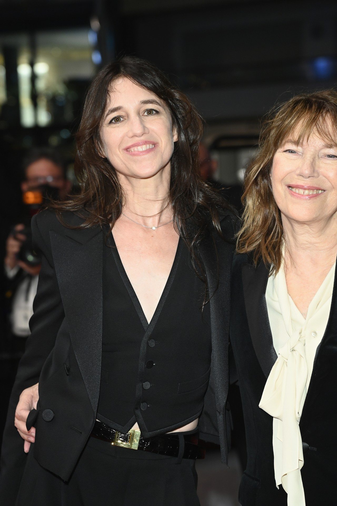 Charlotte Gainsbourg et Jane Birkin au Festival de Cannes en Saint Laurent.