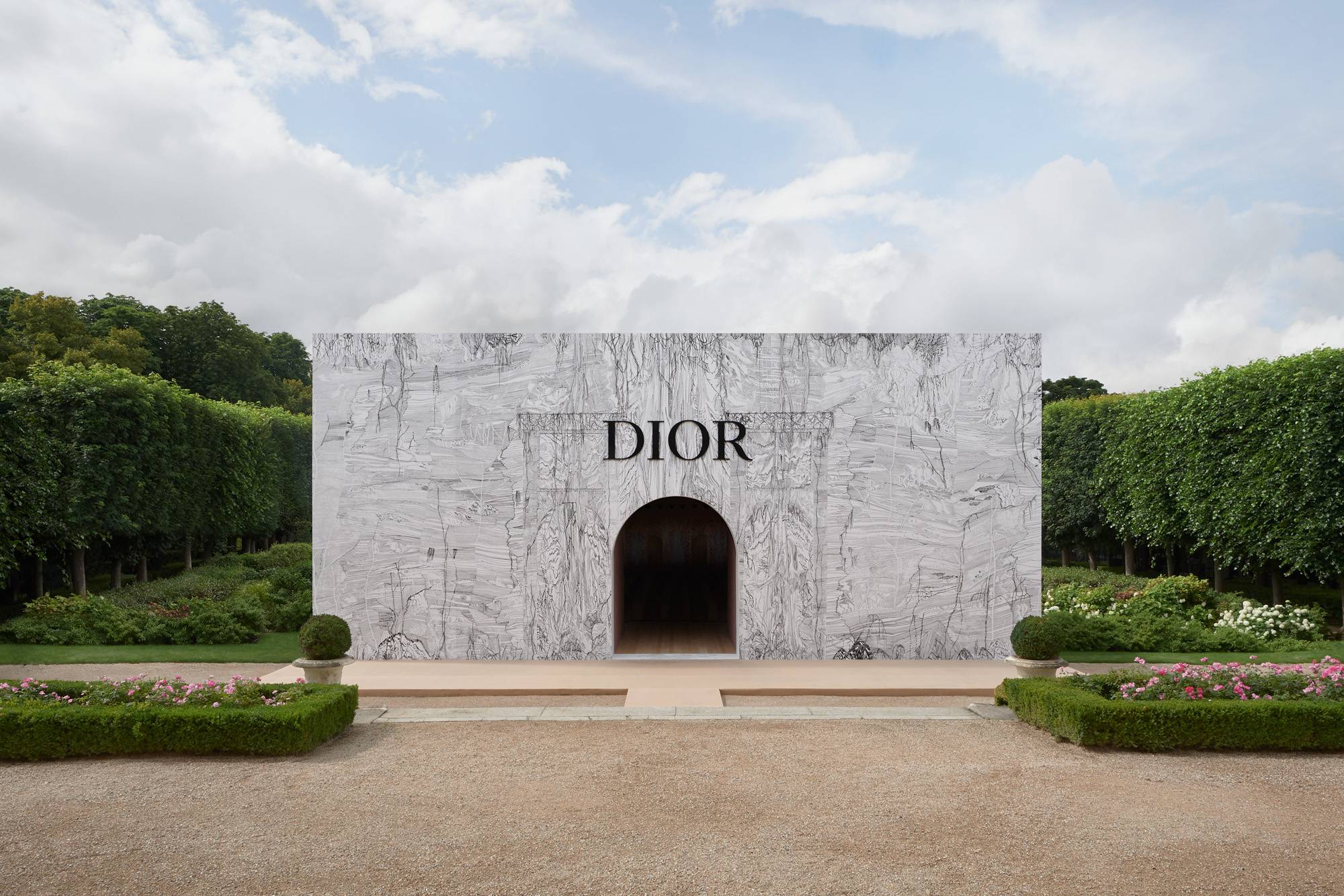 Le décor du défilé haute couture Dior au musée Rodin est à visiter jusqu'à dimanche