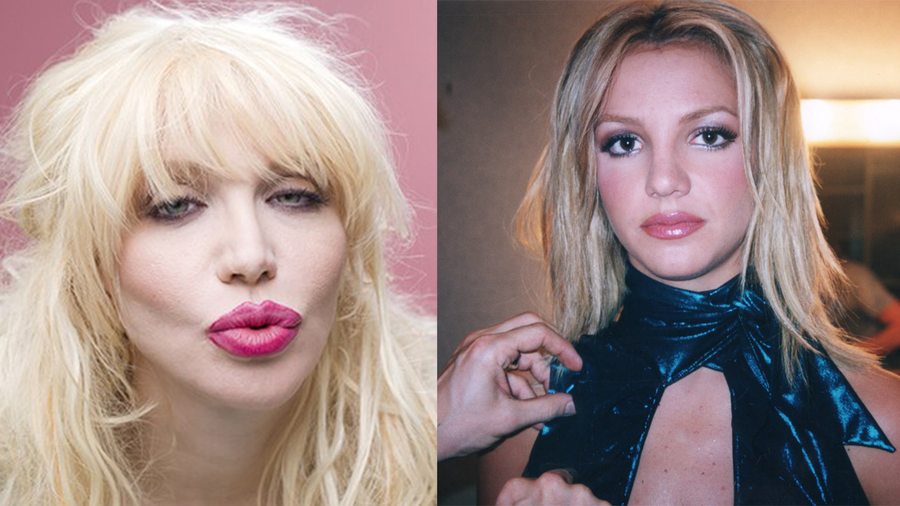 Courtney Love fond en larmes en reprenant un tube de Britney Spears