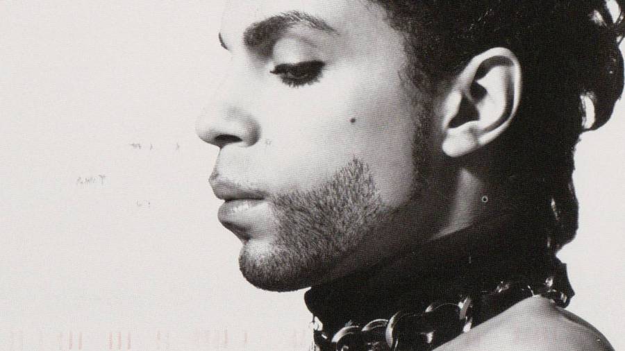 Prince sonde les maux de l’Amérique dans son nouvel album posthume