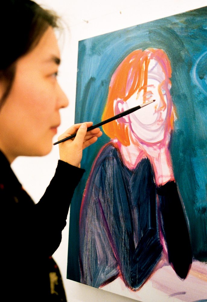 Xinyi Cheng, the young painter who knows how to enhance intimacy