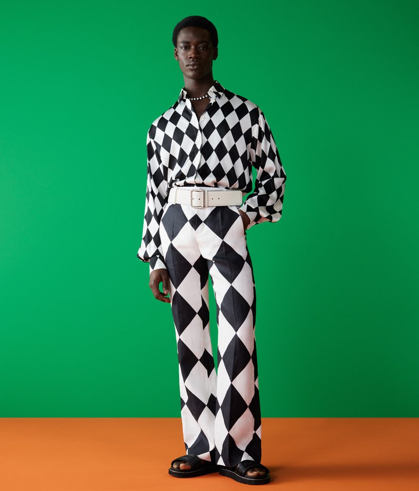 Le créateur nigérian Kenneth Ize signe une collection pour le label Karl Lagerfeld