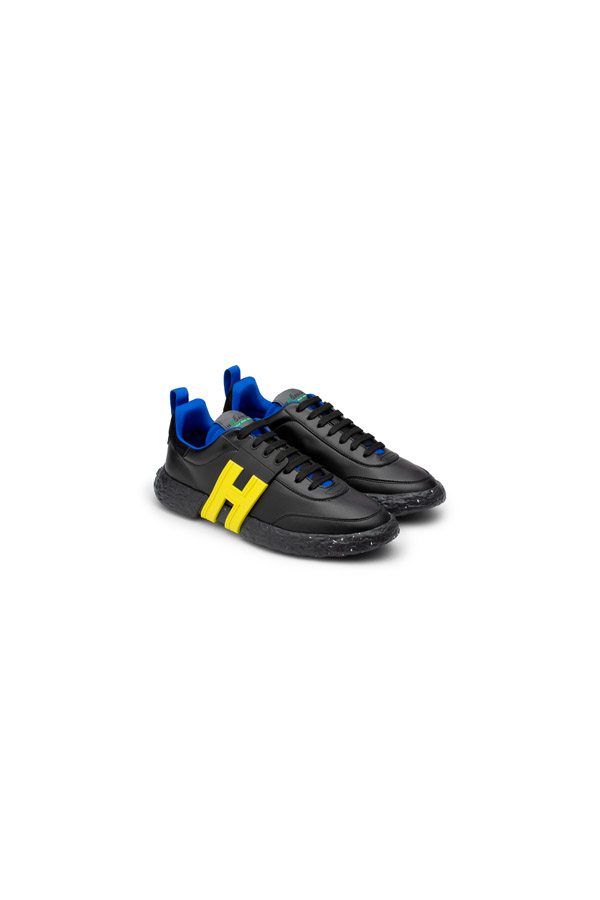 Hogan dévoile une collection capsule de sneakers et pièces outdoor unisexes et durables