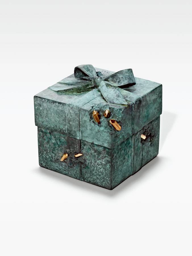 Daniel Arsham transforme la célèbre “Blue Box” de Tiffany & Co en œuvre d'art