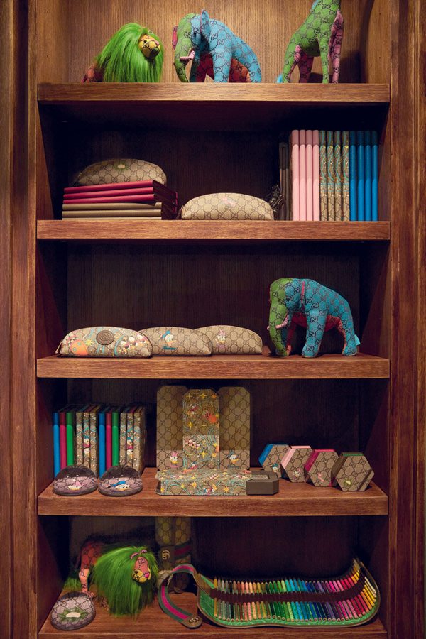 Gucci présente sa collection Lifestyle d'objets pour la maison avec un pop-up à Milan