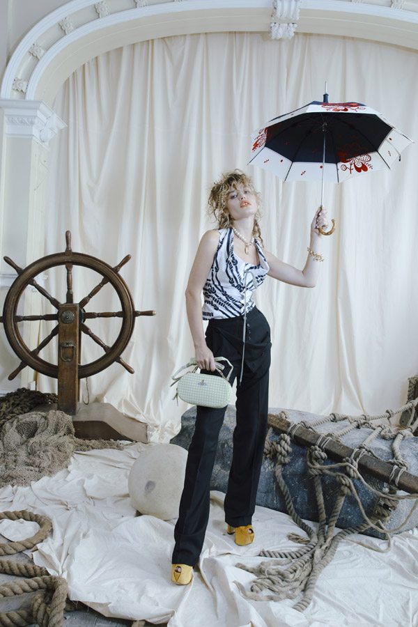 Vivienne Westwood dévoile un vestiaire écologique inspiré du monde marin pour sa collection printemps-été 2022