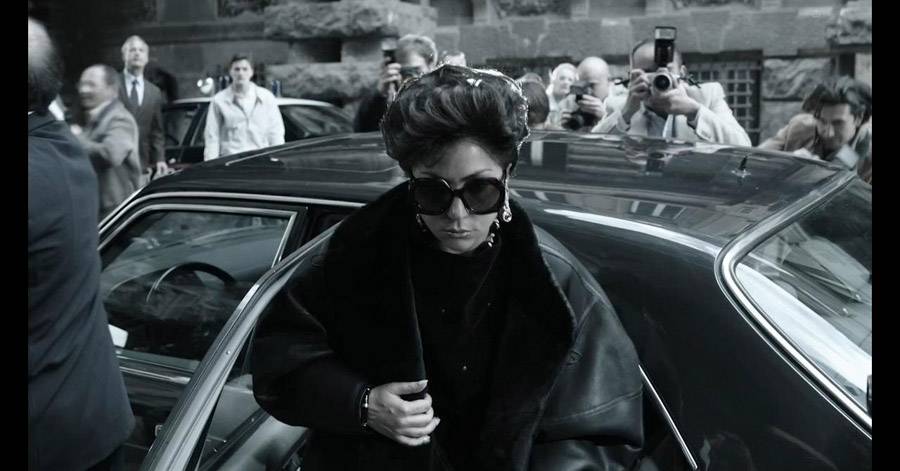 Lady Gaga éblouit dans les nouvelles images de “House of Gucci”