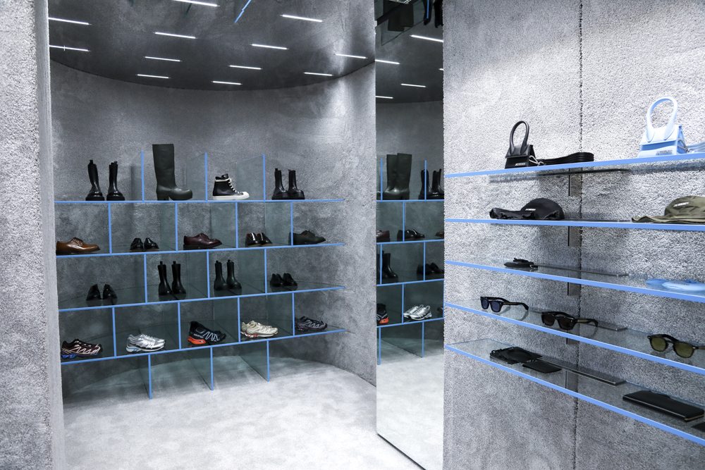 À Paris, le concept store Modes réunit jeunes créateurs, créations vintage et sneakers collectors