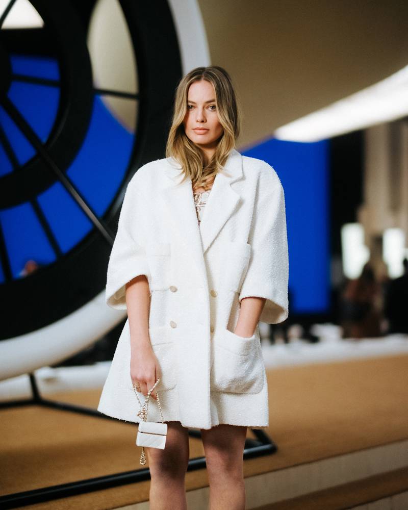 Margot Robbie au défilé Chanel haute couture printemps-été 2022