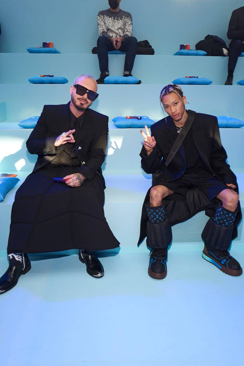 J Balvin et Lil Dre au défilé Louis Vuitton automne-hiver 2022-2023