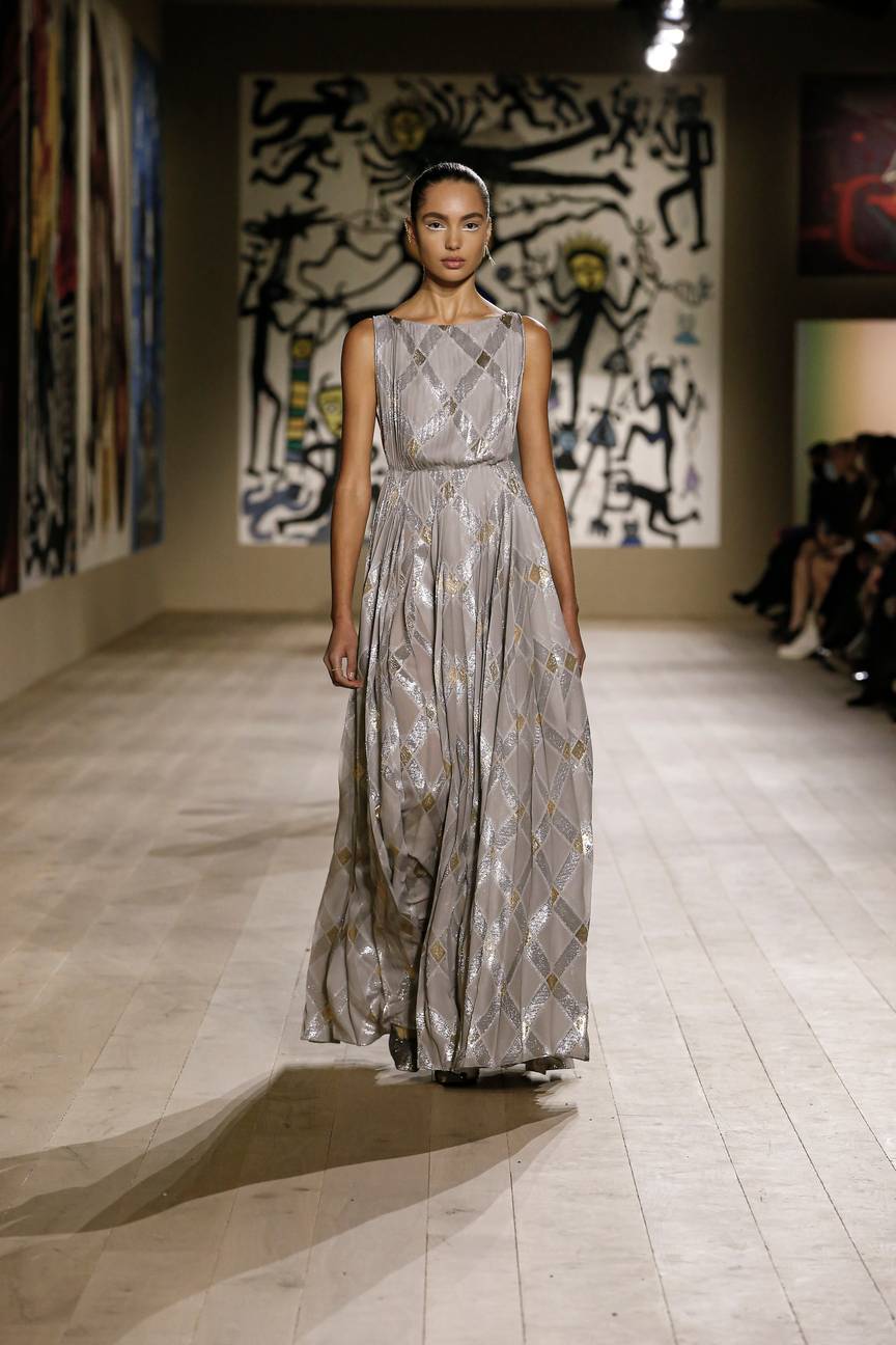 Maria Grazia Chiuri celebrates embroidery in her Dior spring-summer 2022 haute couture collection
