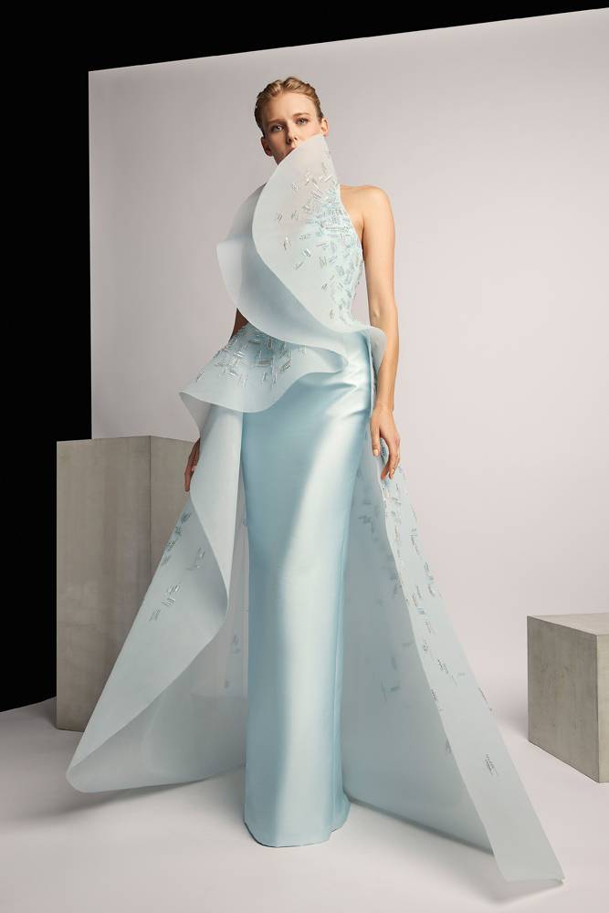 L'éveil du printemps sublimé dans la collection haute couture de Rami Al Ali printemps-été 2022