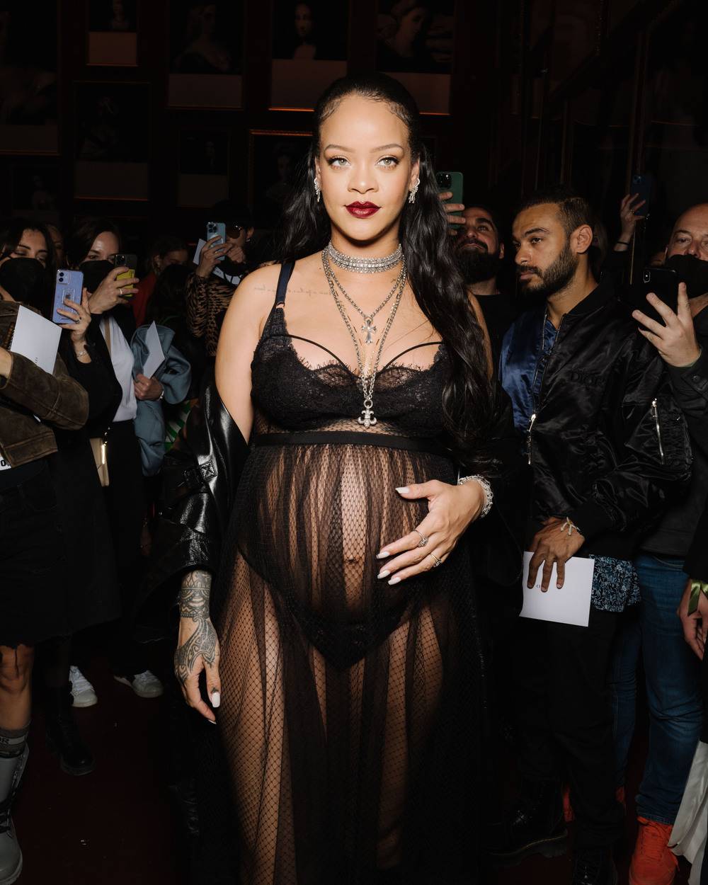 Rihanna au défilé Dior automne-hiver 2022-2023