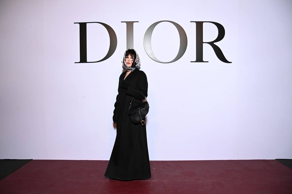 Isabelle Adjani au défilé Dior automne-hiver 2022-2023