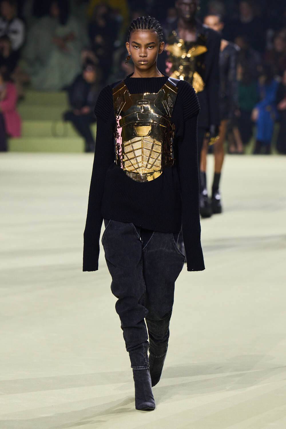  Protective armours brought by Olivier Rousteing for the Balmain fall-winter 2022-2023 collection