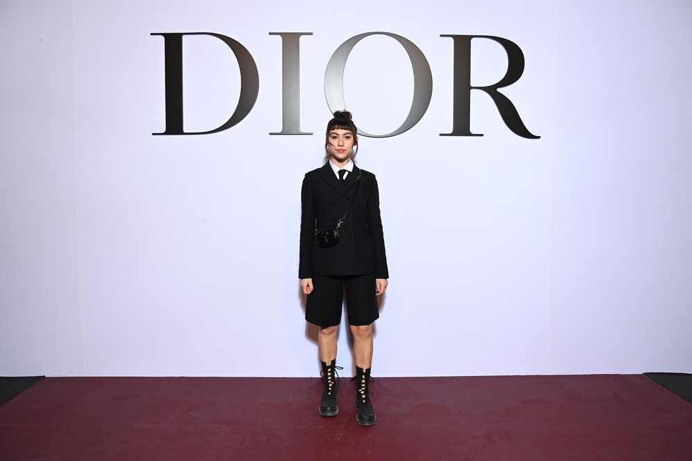 Greta Fernandez au défilé Dior automne-hiver 2022-2023