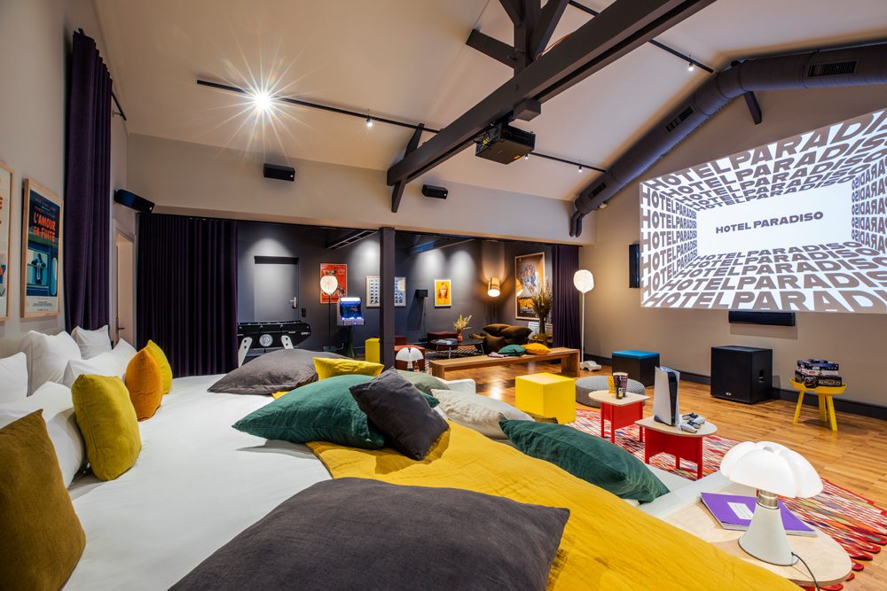 Offrez-vous une nuit dans un appartement de 120 m2 entièrement dédié au cinéma