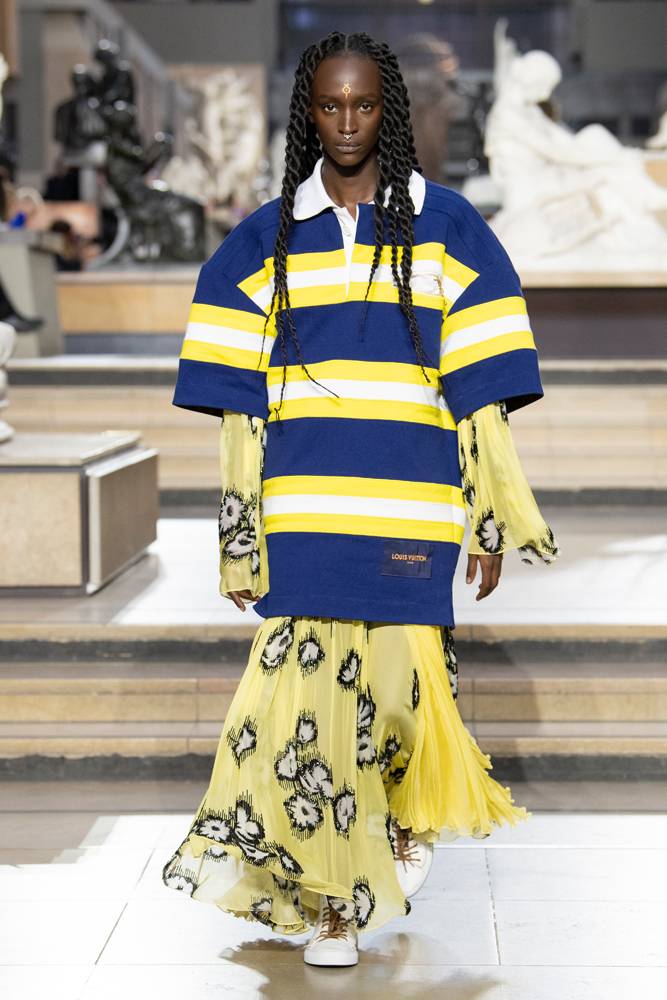 Louis Vuitton pays tribute to the youth in a fall-winter 2022-2023 show ...