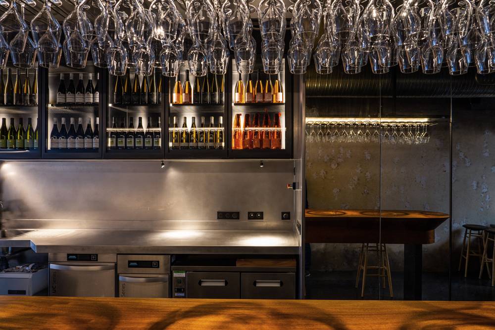 Spécialisé dans la bistronomie à partager, le restaurant Terra ouvre son bar à vin