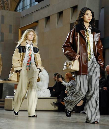 Louis Vuitton pays tribute to the youth in a fall-winter 2022-2023
