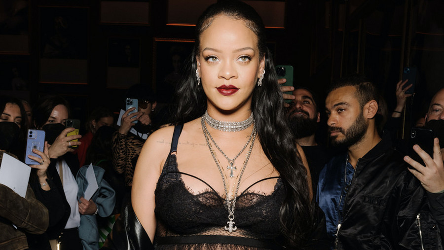 Rihanna et Jisoo au premier rang du défilé Dior automne-hiver 2022-2023