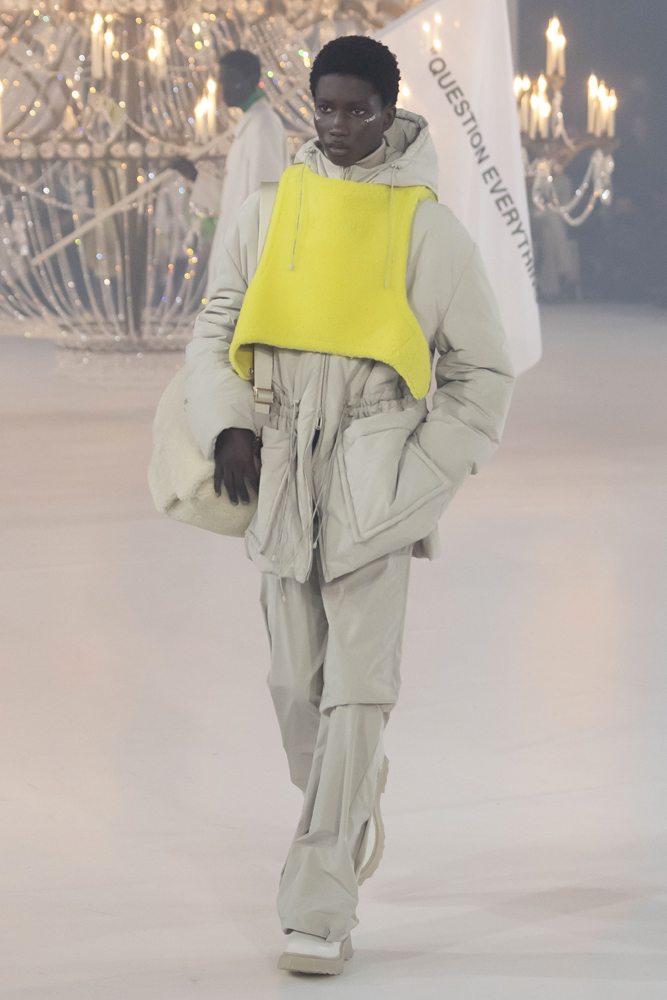 Virgil Abloh celebrated at the Off-White fall-winter 2022-2023 show
