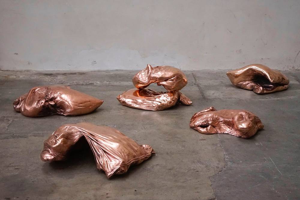 Douglas Gordon, “Oreiller” (2020). Galerie Kamel Mennour