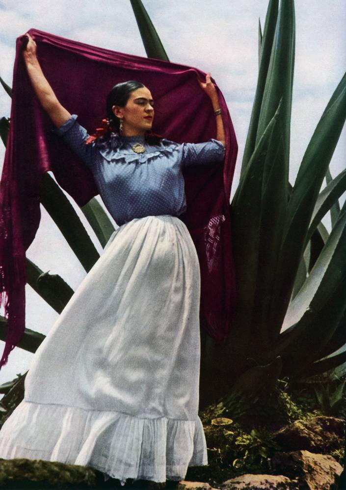 Frida Kahlo par Toni Frissell, publiée dans le US Vogue 1937